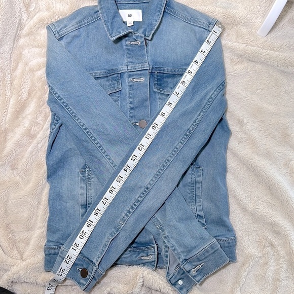 Bp Nordstrom Women’s Classic Light Blue Distressed Denim Jean Jacket -Sz XXSmall - Picture 5 of 8